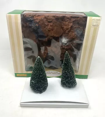 1998 LEMAX Snow Village SMALL VILLAGE MOUNTAIN BACKDROP WITH TREES In Box • $37