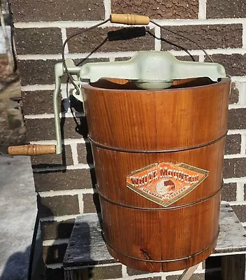 Vintage WHITE MOUNTAIN 4 Quart Hand Crank Triple Motion Ice Cream Maker Freezer • $149.99