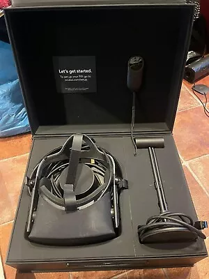 Oculus Rift CV1 VR Headset + Controllers • £36