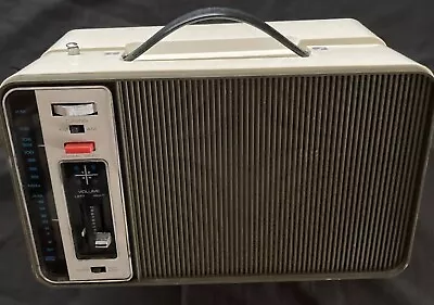 Vintage Portable 8 Track Stereo Player Am/Fm Radio Lake Brand Dual Speaker Unit • £63.85