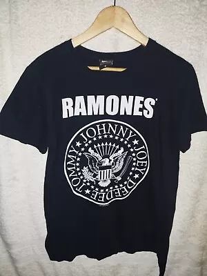 The Ramones Men's Medium Black Top Shirt T-Shirt Hardly Worn Good Quality • £0.99