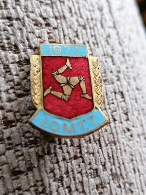 Iom Tt Enamel Pin Badge 1977 • £15