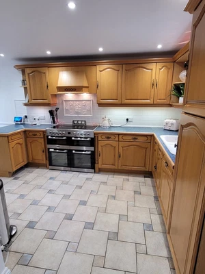 £200 • Buy Solid Oak Kitchen, Worktops, Fridge, Extractor, Sink & Tap