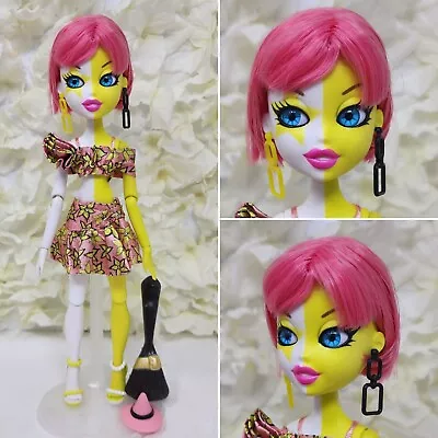 RESERVED MGA Bratz Bratzillaz Glam Gets Wicked Switch-A-Witch Yellow Doll • $40