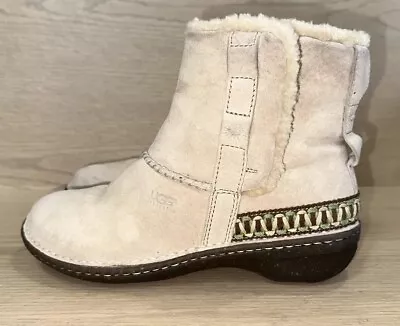 UGG Australia Cove S/N 5178 LIGHT BEIGE SUEDE BOOTIES Sz 8 • $34.99