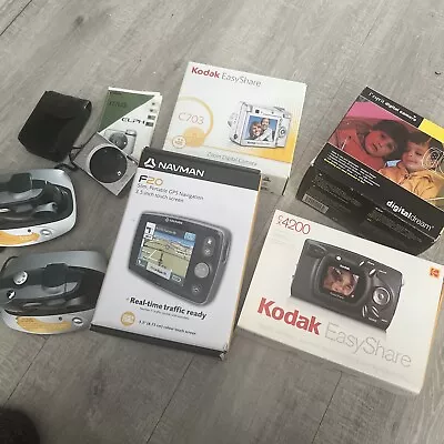 £20 • Buy Job Lot Of Old Cameras And A Sat Nav. Vintage Digital Camera Job Lot