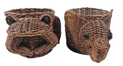 2 Vintage Wicker Planter Baskets Elephant Frog Pre-owned Approx 6 Inch Diameter  • $15.30