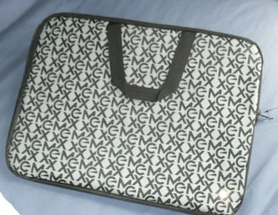 £15.55 • Buy Mexx 16 Inch Laptop Bag. New / Unused / Mint.
