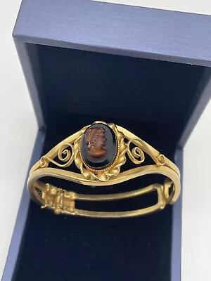 Vintage Cameo Clamper Bangle Hinged Bracelet  Gold Tone Unsigned • $58