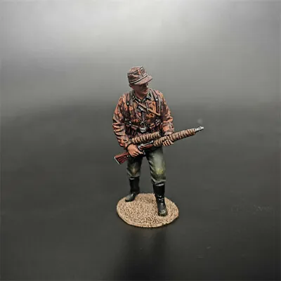 War Park Miniatures 1:30 Ww2 German Ku091 Waffen Standing With Sniper Rifle • $53.95