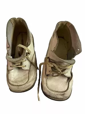 Vintage White Leather Lace Up Antique Baby Shoes Cute Classic Baby Booties • $12