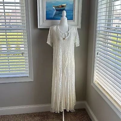 Vintage 80s Nostalgia Cream Lace Cottagecore Boho Shortsleeve Boho Wedding Dress • $125