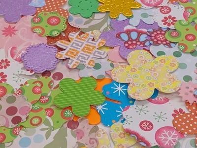 £4.45 • Buy 100 Die Cut Flowers Mix Toppers Embellishments Different Patterned Coloured Card