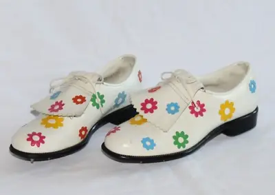 Vintage Lady Dexter White Multicolor Daisies Metal Spikes Golf Shoes Women's 7 M • $80.02