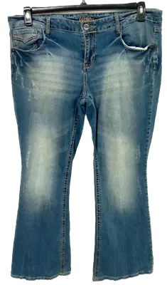 *Vanity Blue Denim Embroidered Distressed Stretch Flared Leg Jeans 33W/33L • $14.39