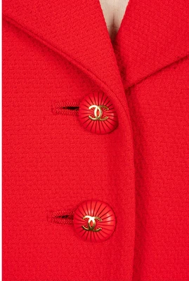 $2000 • Buy Chanel VINTAGE Boutique TWEED RED CC LOGO BUTTONS BLAZER JACKET  FR44-FR46