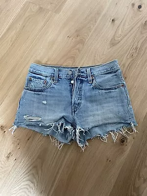 LEVI'S 501 Cut Off Denim Shorts Size W26 • £22