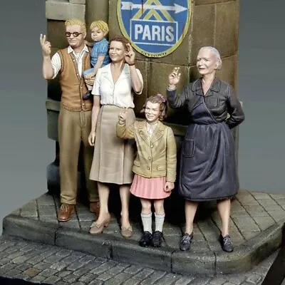 Royal Model 1/35  The War's Over  Civilians Celebrating End Of WWII (5 Figs) 827 • $61.37