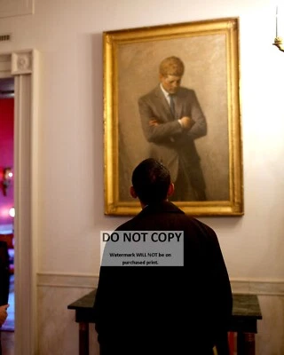 $8.87 • Buy President Barack Obama Looks @ Portrait Of John F. Kennedy - 8x10 Photo (da-715)