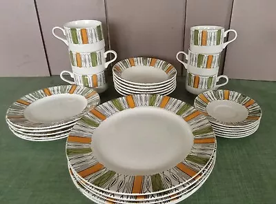 Broadhurst Ironside Handpainted Dinner/Tea Service By Kathie Winkle Not Complete • £20