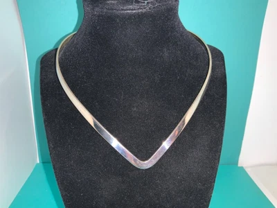 $16.99 • Buy 🌸  Ladies Silver Tone V Shaped Flat Collar Necklace (N5) 🌸