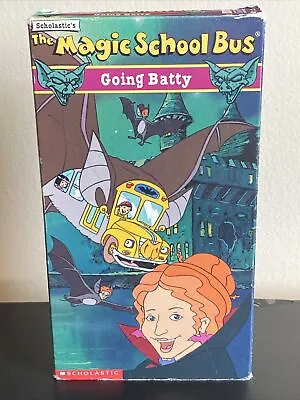 Magic School Bus - Going Batty - VHS • $2.25