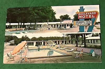 1950’s Postcard The Boulevard Motel Deland Florida • $9.99