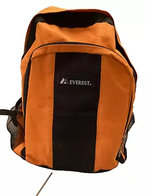 NWT Everest Backpack 15”x11.5” 850 Cu. In/13.9L • $24.99