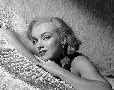 MARILYN MONROE BEAUTY ON A SHAG RUG  (1) RARE 4x6 GalleryQuality PHOTO • $5.95