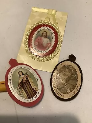 Lot Of 3 Vintage Catholic SCAPULARS Sacred Heart St Therese & St. Anthony • $9.99