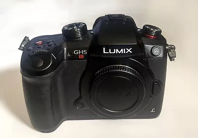 Panasonic Lumix GH5S Camera 4k Video - Dual ISO (Body Only) • £660