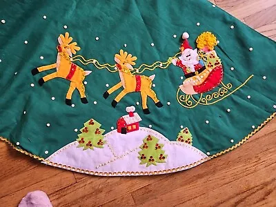 Vintage Bucilla  Here Comes Santa  Christmas Sequin & Felt Tree Skirt COMPL 46  • $52.50