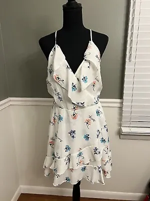 Francesca’s White Floral Miami Dress Size Medium • $8