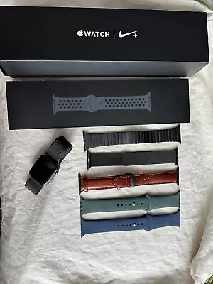 Apple Watch Series 4 Nike+ 44 Mm Space Grey Aluminum Case With 7 Straps GPS + Ce • £50