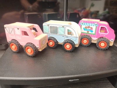 £11.50 • Buy Little Town Set Of 3 Wooden Push Along Vehicles