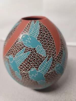 Mata Ortiz Mexican Pottery Carved & Signed - Gaby Gallegos - HummingBird • $49.99
