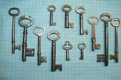 $4.25 • Buy 12 Antique Skeleton, Furniture, Barrel, Cabinet And Old Lock Keys