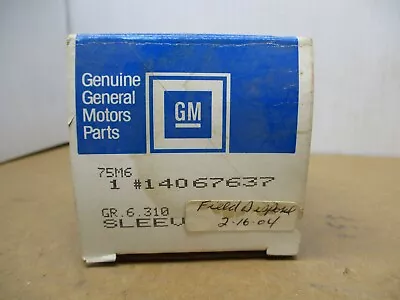 GM NOS Front Axle Sleeve 14067637 • $32.28