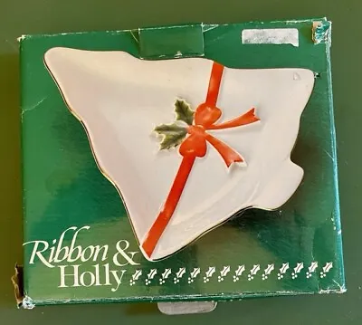 Vintage Mt Clemens Fine Porcelain Giftware Pottery “Ribbon & Holly Tidbit Dish  • $3.99