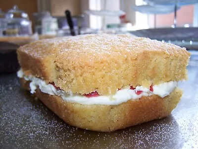 Victoria Sponge Sandwich Loaf Cake Home Made FREE POST Ex National Trust Chef • £9.99