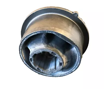 Front Lower Rearward Control Arm Bushing - 9191537 - Volvo 960 S90 & V90 • $7.95