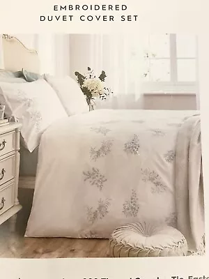 £95 • Buy NEXT LAURA ASHLEY Embroidered Brigette Super King Duvet Set Bedset White Green