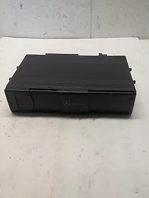 Radio Mercedes Benz Ml-class Ml320 00-05 A1638203889 Oem #016 C4-2 • $38.99