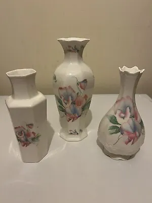 Aynsley Little Sweetheart Set Of Three Vases  Bone China Ceramic Vintage Retro • £19.99