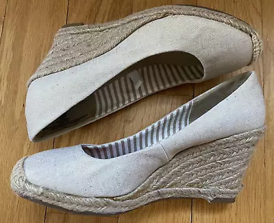 MERONA Penelope Espadrille Canvas W/Wedge Heel Natural Gold Shimmer Size 6.5 NIB • $14