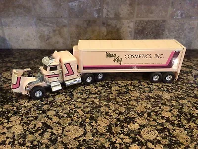 Vintage Mary Kay Cosmetics Peterbilt Semi Truck Replica Made In USA ERTL Steel • $30.08