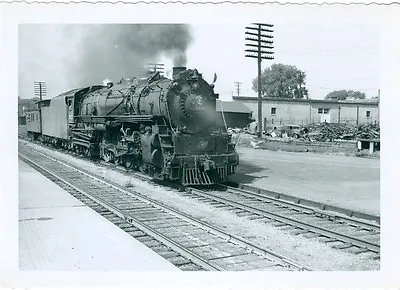  Vintage C&NW-Chicago & Northwestern #3025 A 4-8-4 Steam Loco W/ Caboose • $5.99