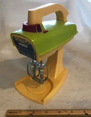 Vintage Toy Battery Food Mixer Plastic 1960's Yellow Lime Green • $12