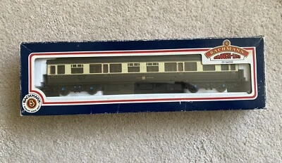 Bachmann 34-050A 60FT Collett 3rd Class Chocolate GWR Chocolate Cream Coach • £16.99