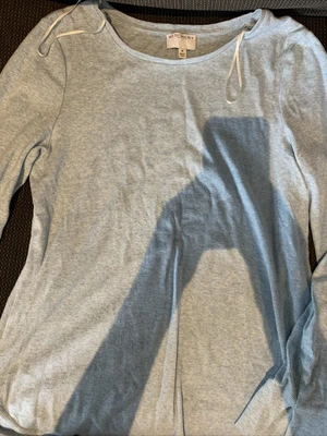 $5 • Buy Witchery Top M